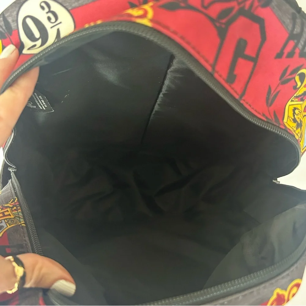 Harry Potter Hogwarts Gryffindor Bookbag 17” Red School Bag Wizarding World
